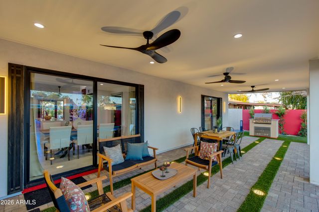 8541 E THOMAS Road, Scottsdale, AZ 85251