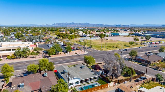 8541 E THOMAS Road, Scottsdale, AZ 85251