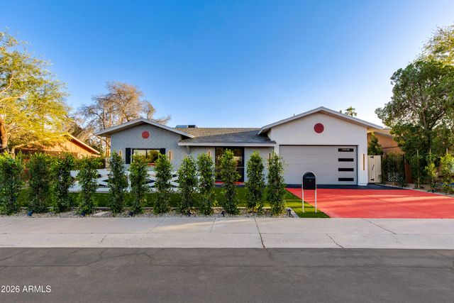 8541 E THOMAS Road, Scottsdale, AZ 85251