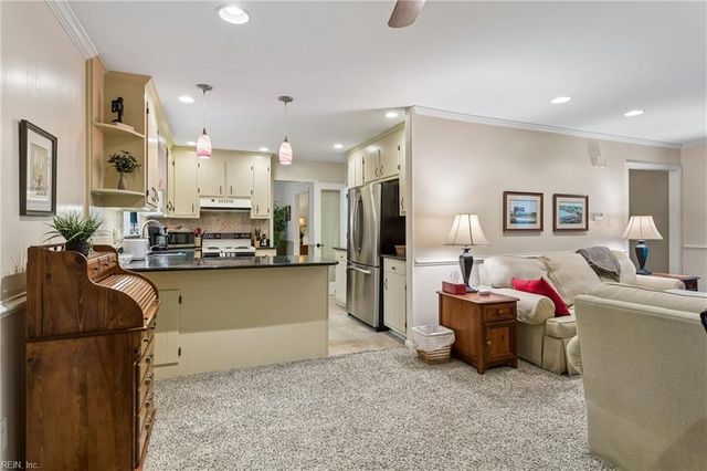 205 Grace ST, Seaford, VA 23696