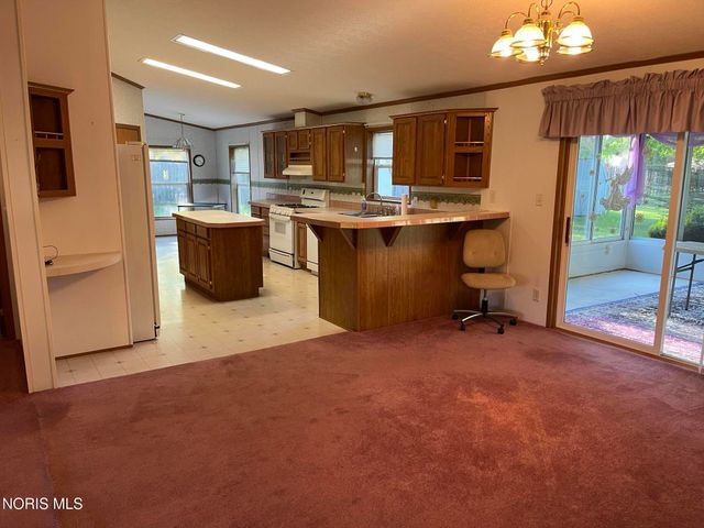 3203 Circle Drive, Delta, OH 43515