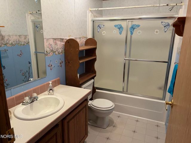 3203 Circle Drive, Delta, OH 43515
