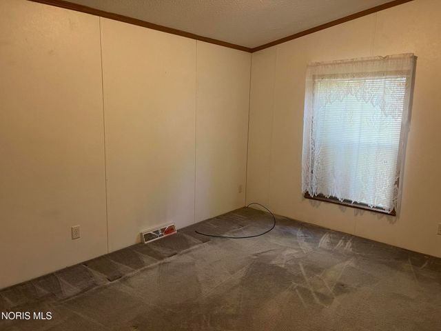 3203 Circle Drive, Delta, OH 43515