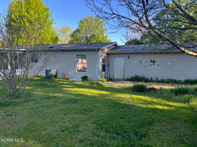 3203 Circle Drive, Delta, OH 43515