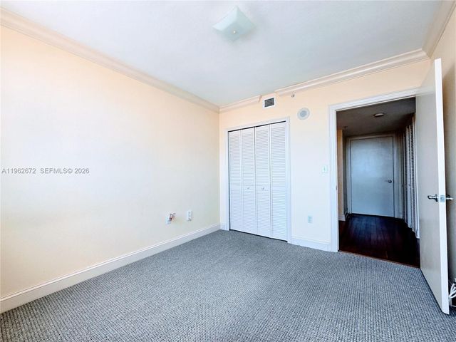 1625 Kennedy Cswy 1207C, North Bay Village, FL 33141