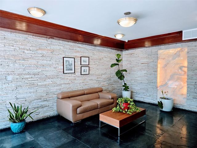 1625 Kennedy Cswy 1207C, North Bay Village, FL 33141