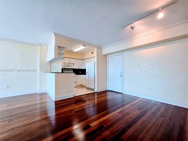 1625 Kennedy Cswy 1207C, North Bay Village, FL 33141