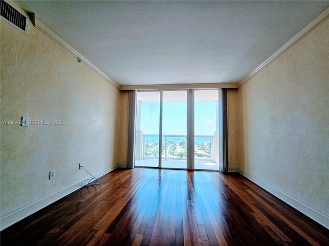 1625 Kennedy Cswy 1207C, North Bay Village, FL 33141