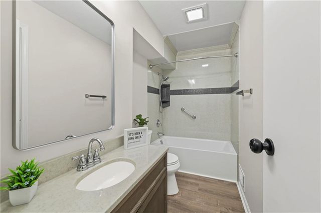 3901 E 107 Terrace, Kansas City, MO 64137