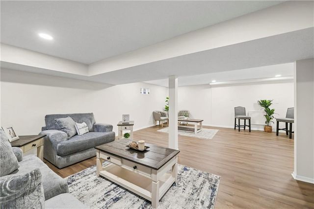 3901 E 107 Terrace, Kansas City, MO 64137