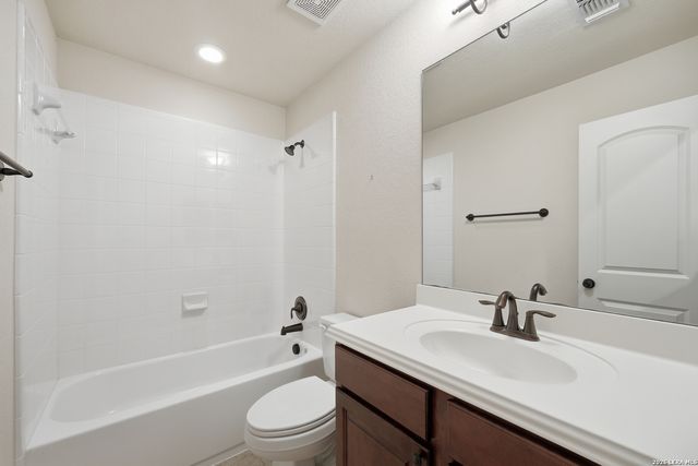 3551 Pinnacle, San Antonio, TX 78261