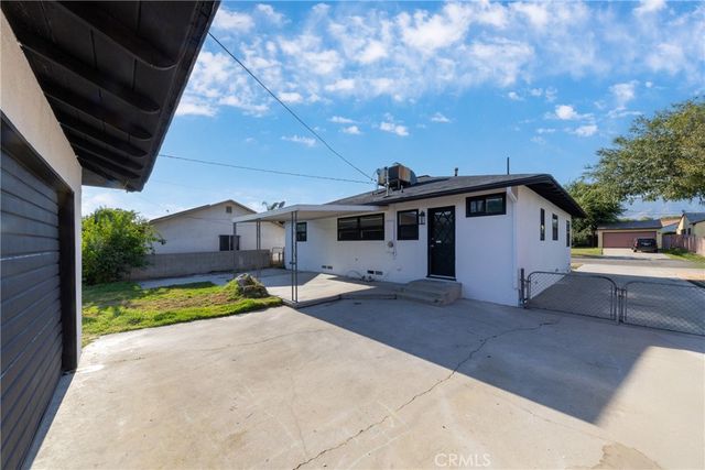 557 E Trenton, San Bernardino, CA 92404