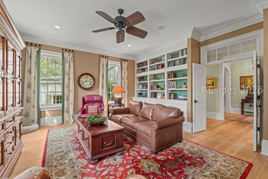 Image 10 of property listing at 34 Oak Pond Psge, Beaufort, SC 29906