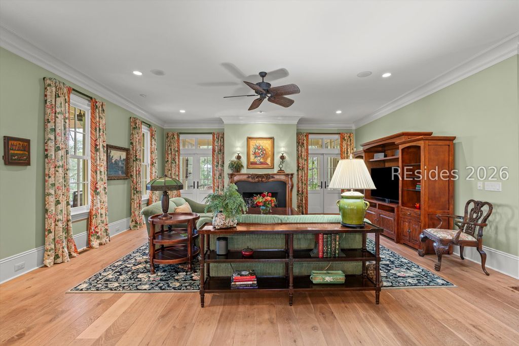 Image 15 of property listing at 34 Oak Pond Psge, Beaufort, SC 29906
