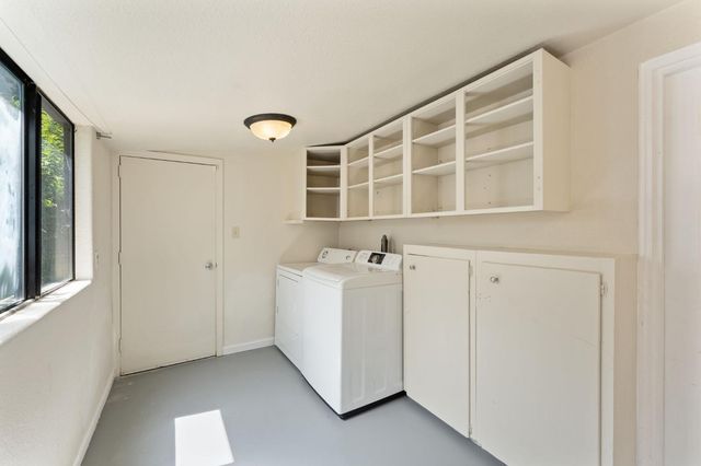 6404 La Cienega Drive, North Highlands, CA 95660