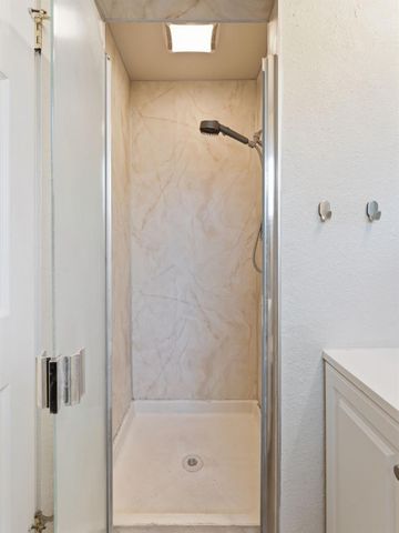6404 La Cienega Drive, North Highlands, CA 95660