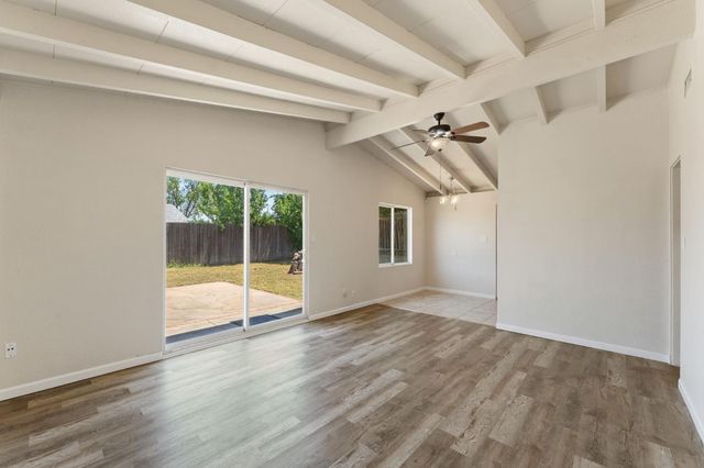 6404 La Cienega Drive, North Highlands, CA 95660