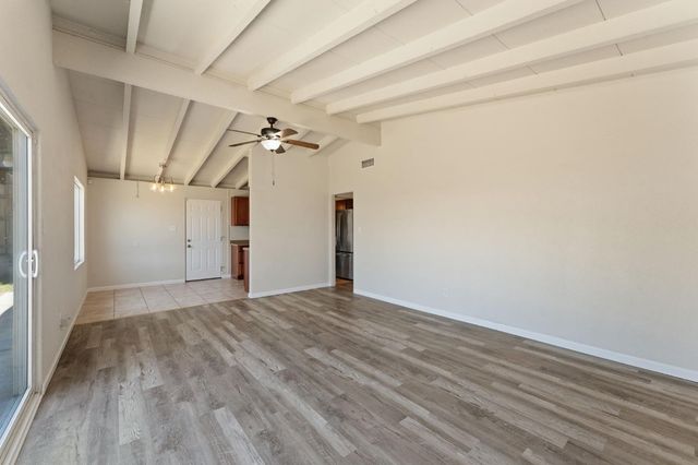 6404 La Cienega Drive, North Highlands, CA 95660