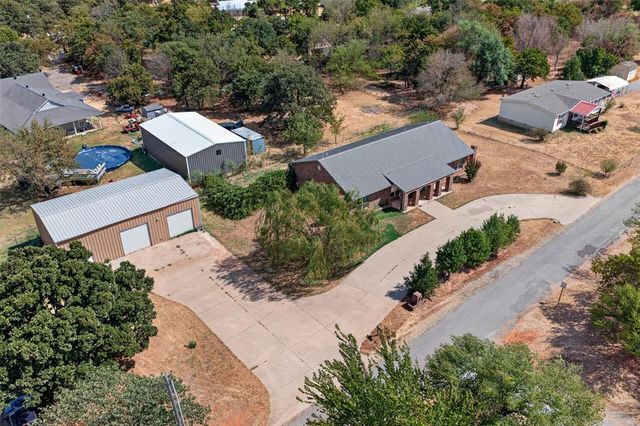 9280 Jasper Drive, Jones, OK 73049