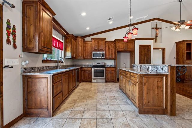 9280 Jasper Drive, Jones, OK 73049