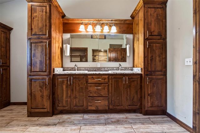 9280 Jasper Drive, Jones, OK 73049