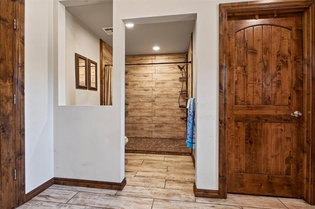 9280 Jasper Drive, Jones, OK 73049