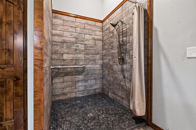 9280 Jasper Drive, Jones, OK 73049