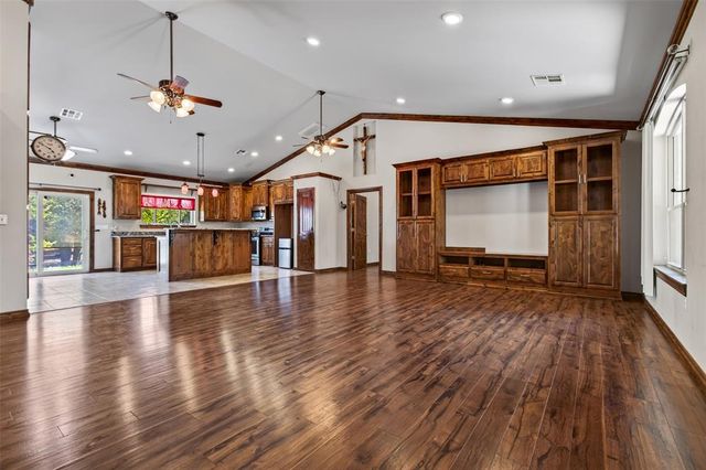 9280 Jasper Drive, Jones, OK 73049