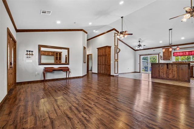 9280 Jasper Drive, Jones, OK 73049