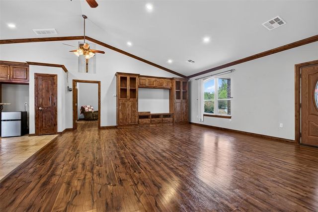 9280 Jasper Drive, Jones, OK 73049