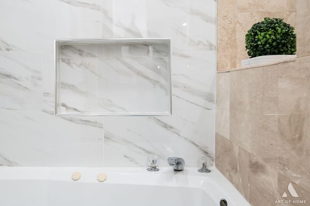 4937 S Prairie Avenue, Chicago, IL 60615