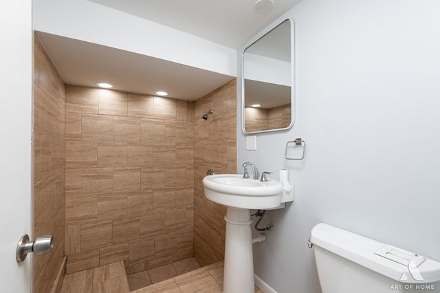 4937 S Prairie Avenue, Chicago, IL 60615