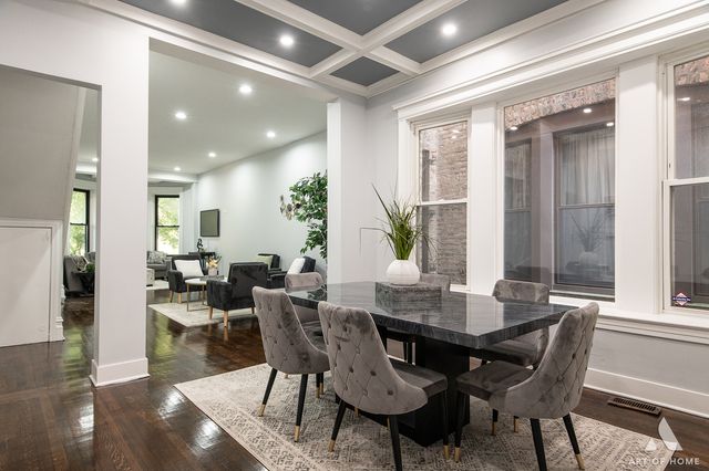 4937 S Prairie Avenue, Chicago, IL 60615