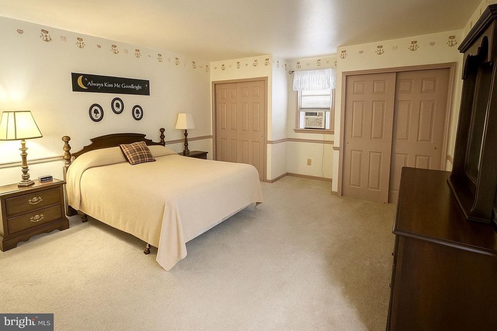 Image 57 of property listing at 1019 DICK AVE, Warminster, PA 18974