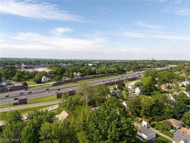 14713 Westropp Avenue, Cleveland, OH 44110