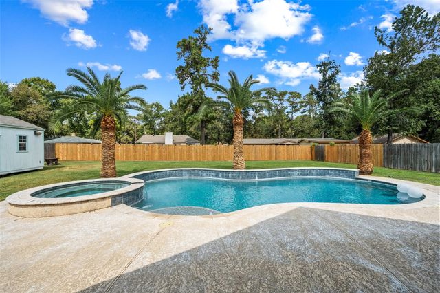 19837 S Plantation Estates Drive, Porter, TX 77365