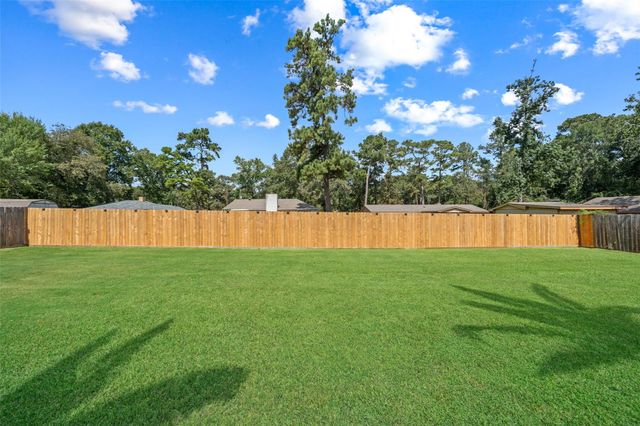19837 S Plantation Estates Drive, Porter, TX 77365