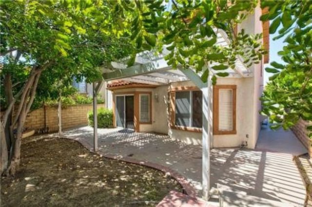 12022 Falcon Crest Way, Porter Ranch, CA 91326