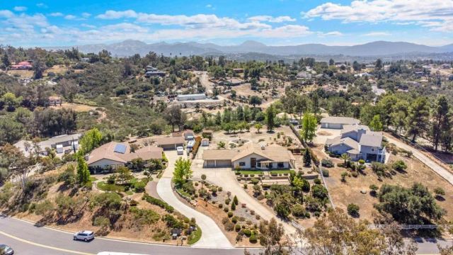 2577 Starkey Way, Alpine, CA 91901
