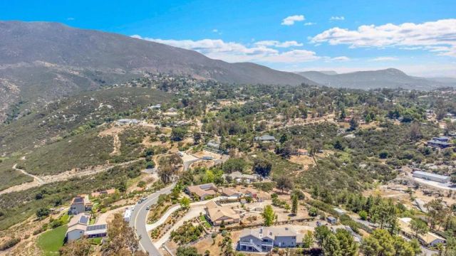 2577 Starkey Way, Alpine, CA 91901