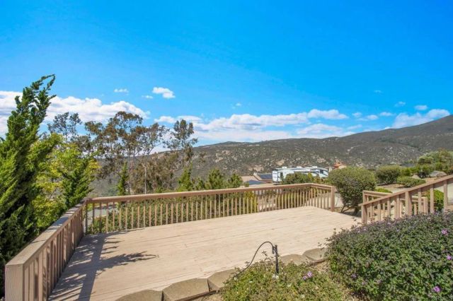 2577 Starkey Way, Alpine, CA 91901