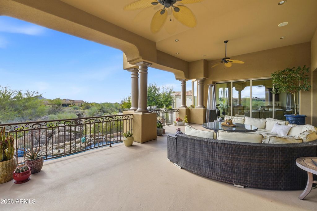 Image 10 of property listing at 8469 E Nightingale Star Drive, Scottsdale, AZ 85266