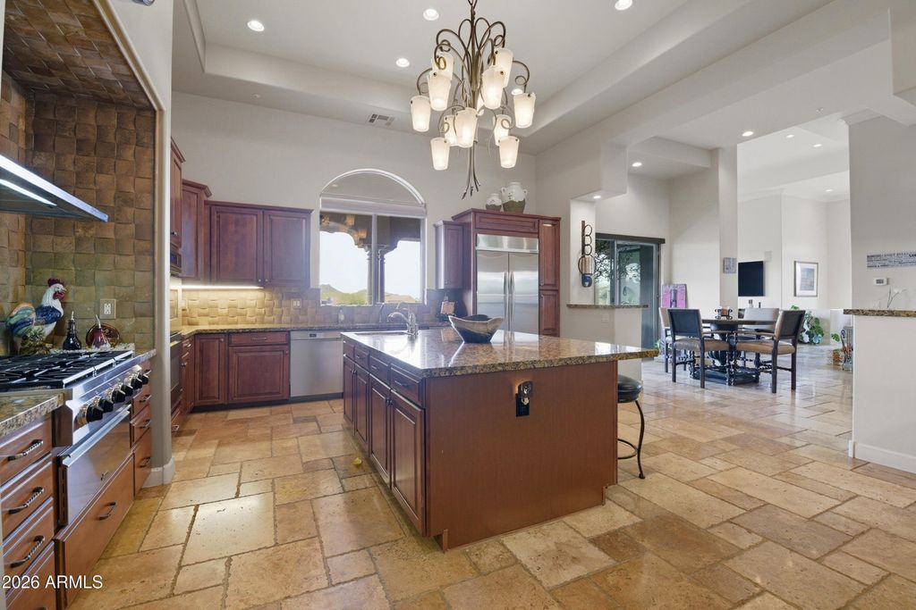 Image 16 of property listing at 8469 E Nightingale Star Drive, Scottsdale, AZ 85266