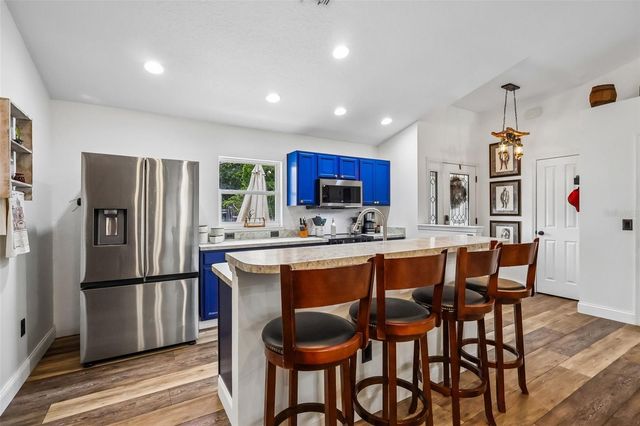 6401 E WARM SPRINGS AVENUE, Coleman, FL 33521