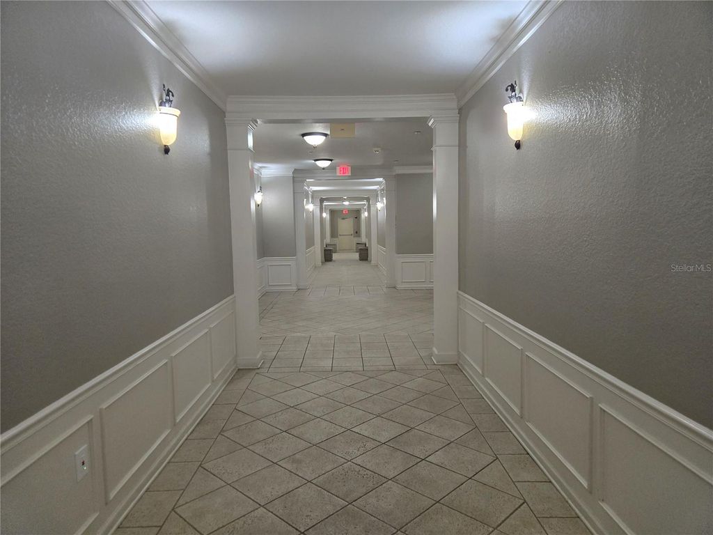 Image 41 of property listing at 5049 SHOREWAY LOOP 30101, Orlando, FL 32819