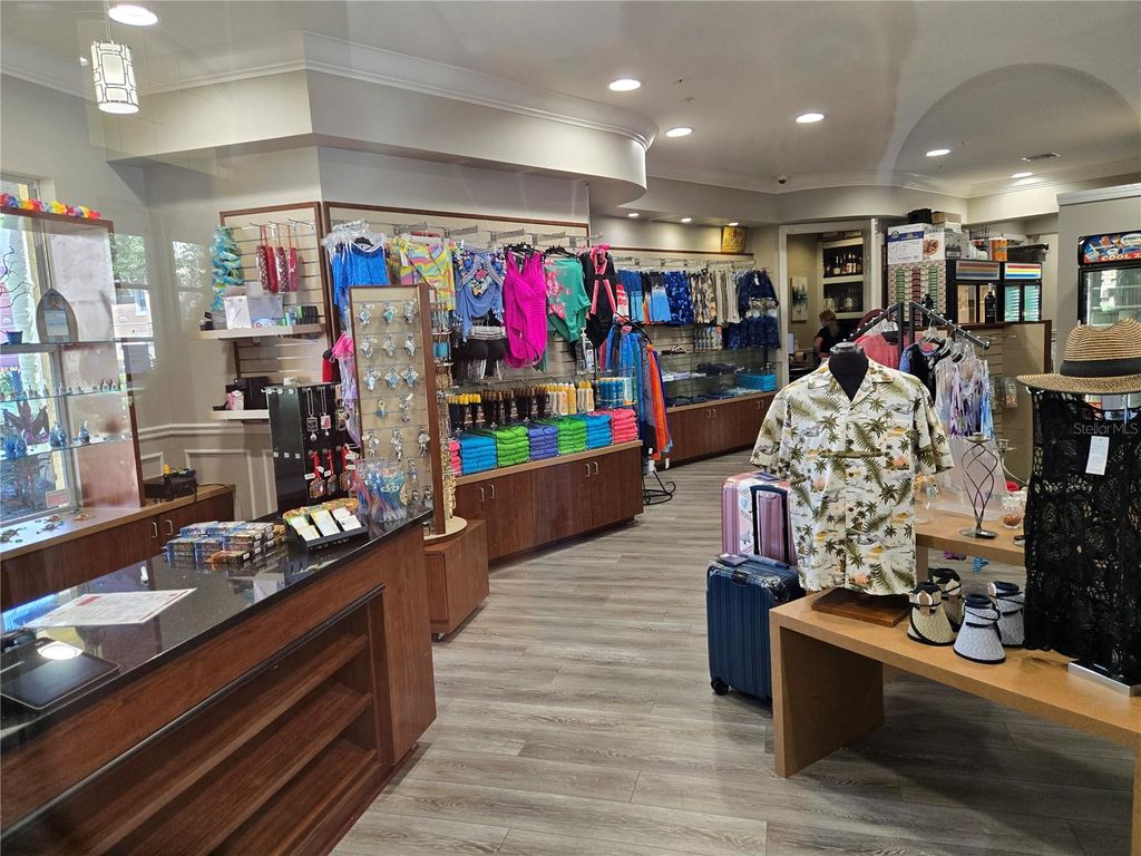 Image 47 of property listing at 5049 SHOREWAY LOOP 30101, Orlando, FL 32819