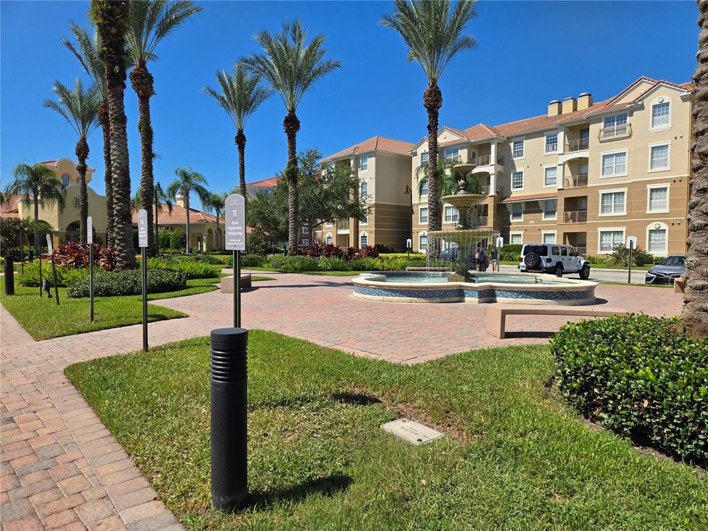 Image 48 of property listing at 5049 SHOREWAY LOOP 30101, Orlando, FL 32819