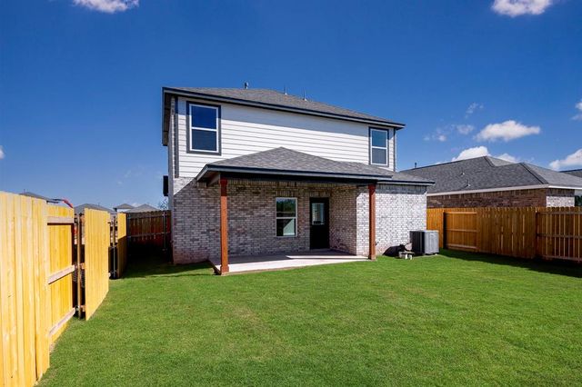12720 Carrara Lane, Yukon, OK 73099