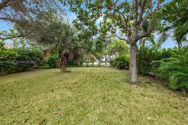 8230 SW 117th Ter, Miami, FL 33156