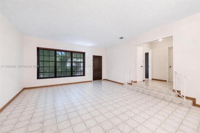 8230 SW 117th Ter, Miami, FL 33156